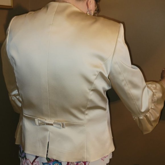 Liz Claiborne Cream Colored Suit - Picture 2 of 3